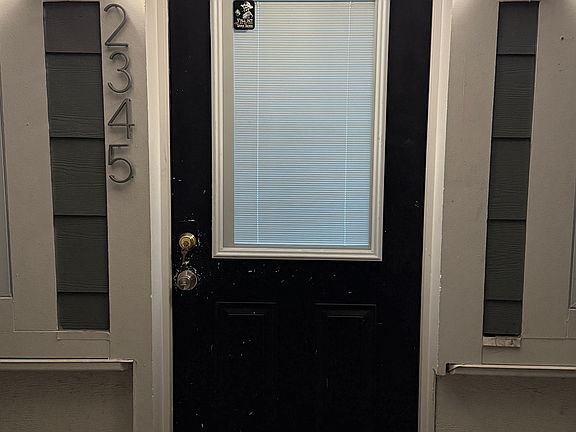 2nd image of 2345 Park St Unit 4