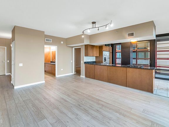 2nd image of 4808 N 24TH Street #522