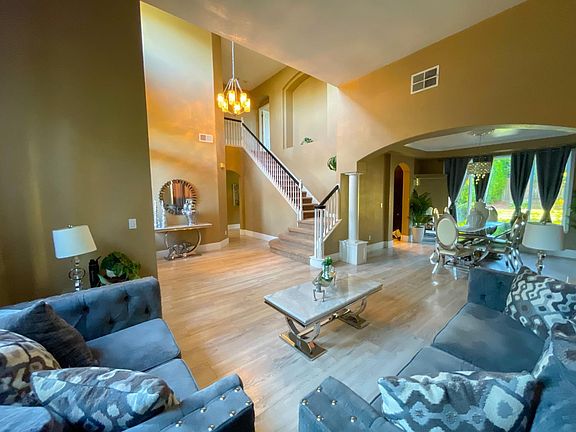 3rd image of 348 Ainsdale Ct