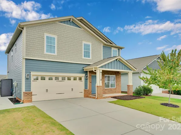 119 Willow Valley Dr, Mooresville, NC 28115