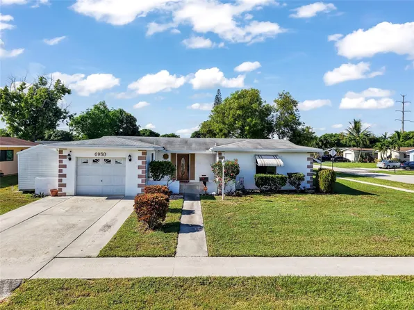 6950 SW 9th Place, North Lauderdale, FL 33068