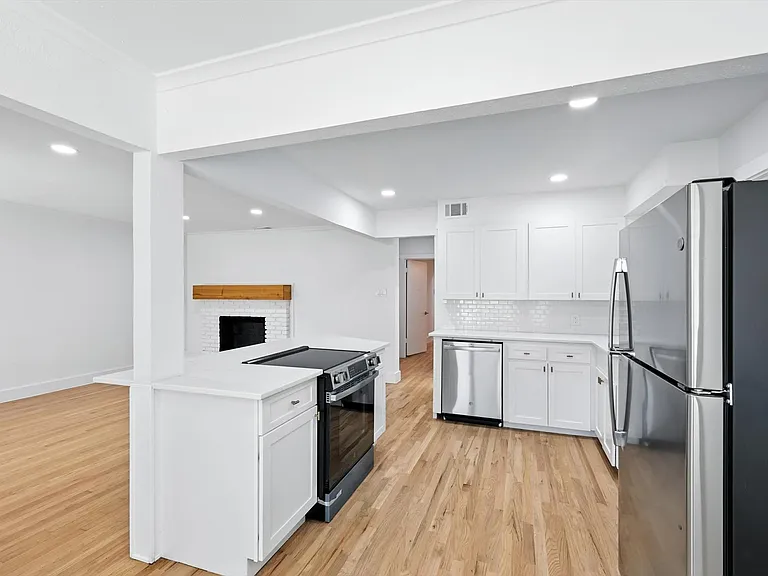 6519 Ravendale Ln #6519 — Photo 8