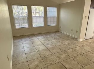 807 Fox Run Ave APT 2, Lafayette, LA 70508