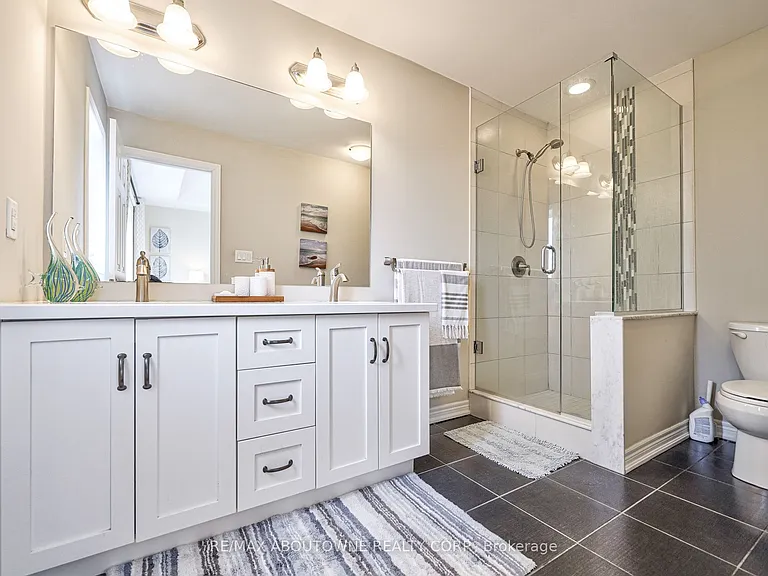 195 Greti Dr #UPPER — Photo 32