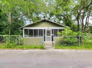 1567 NE 5th Pl, Gainesville, FL 32641