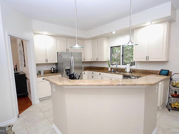 4th image of 8410 Copperleaf Ct