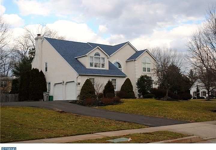 For Sale: 1805 Meredith Ln, Blue Bell, PA 19422