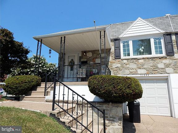 2nd image of 11944 Glenfield St