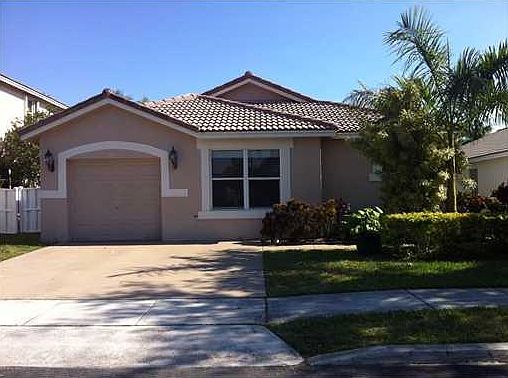 1st image of 807 SW 120th Ave