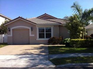 807 SW 120th Ave, Pembroke Pines, FL 33025