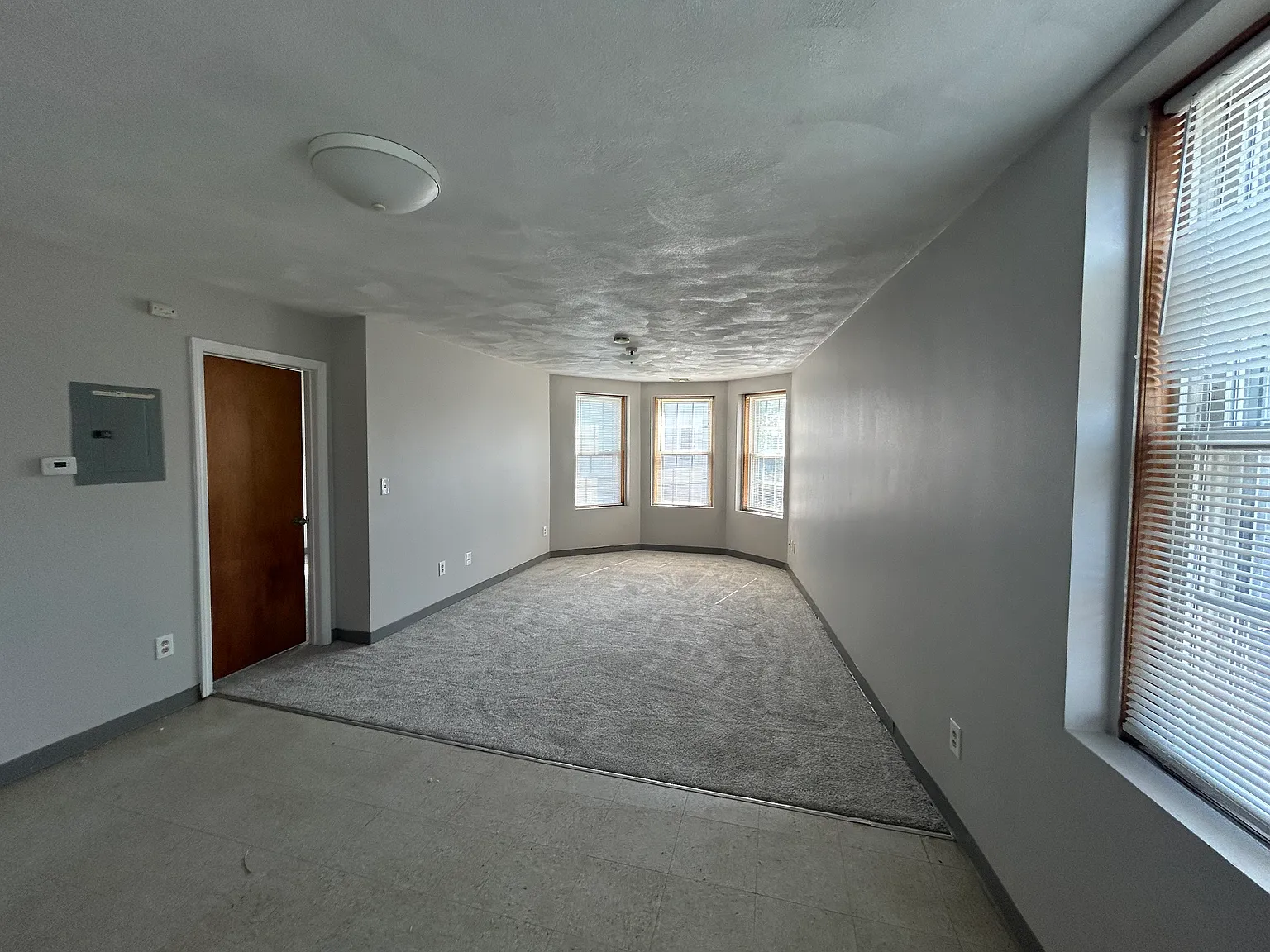 3 bed, $2,750 — Photo 2