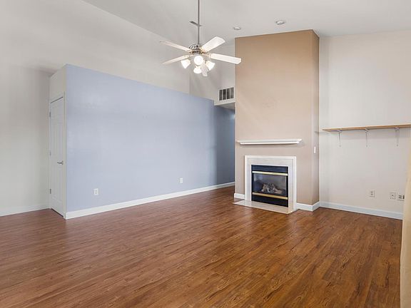 3rd image of 3752 Thornhill Cir #3752
