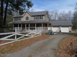 120 Little Walker Rd, Shohola, PA 18458