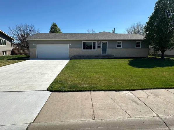 2901 27th St, Great Bend, KS 67530