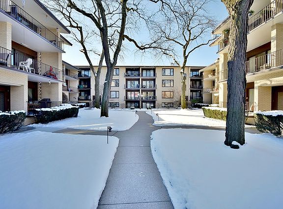 2nd image of 1025 Washington Blvd APT G