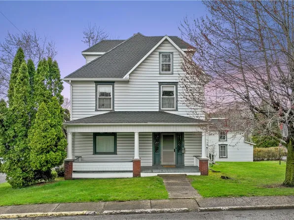 42 Highland Ave, Burgettstown, PA 15021