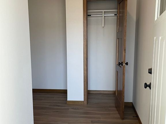 2nd image of 2501-2507 E Copalis Pl