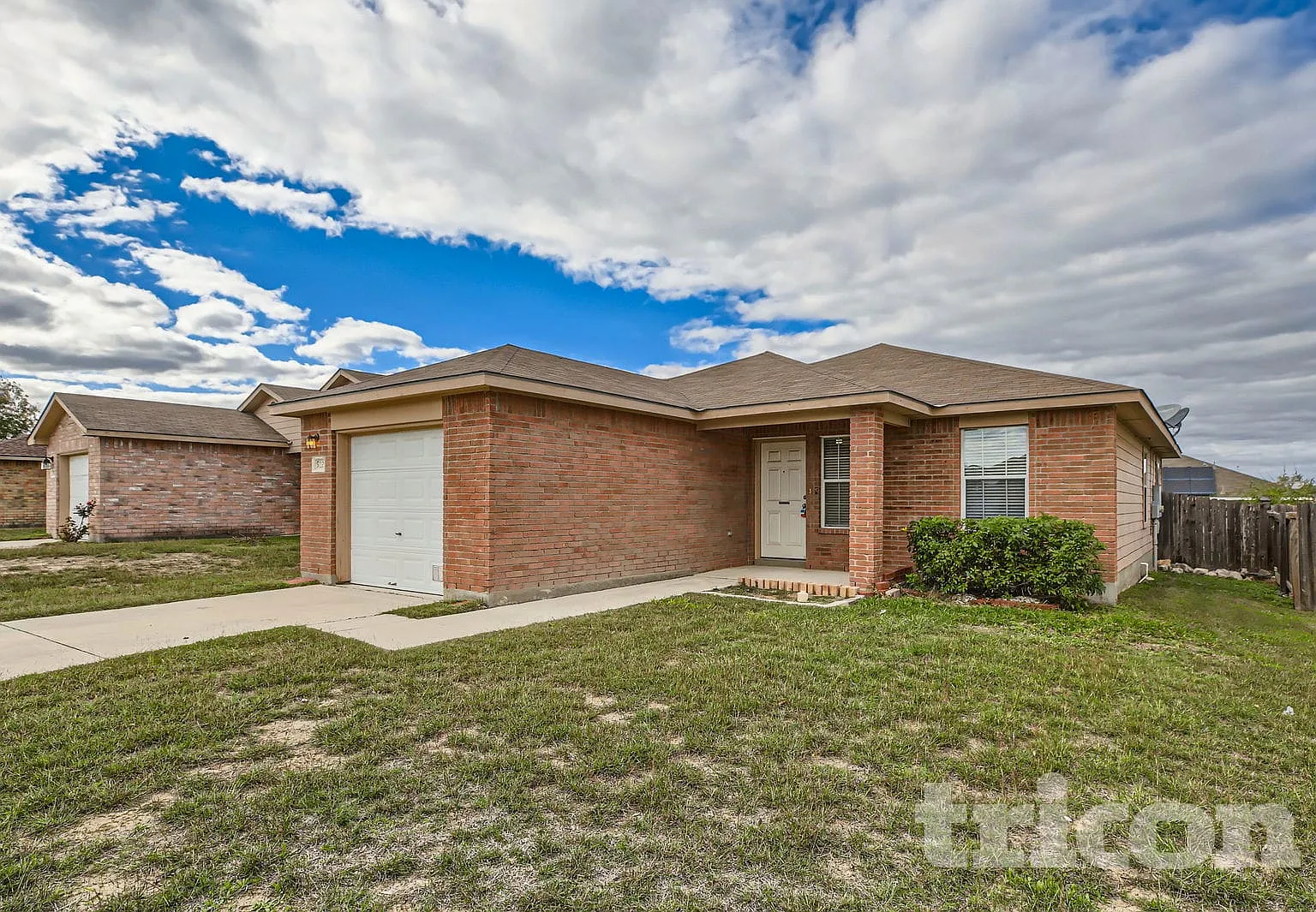9227 Dublin Heights San Antonio TX — Photo 2