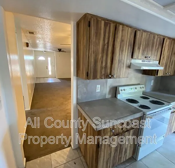 2925 Pinellas Point Dr S — Photo 13