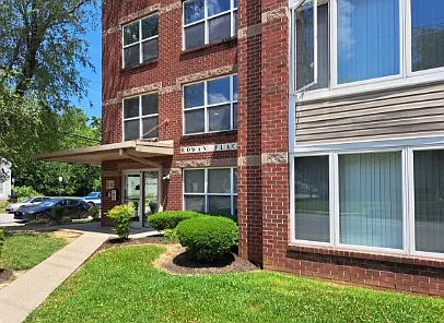 2132 Rowan St #106 photo 1