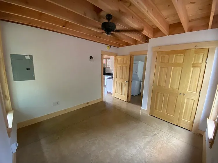 52 Main St #10 — Photo 13