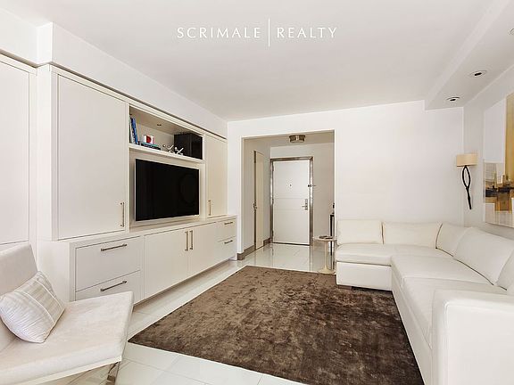 4th image of 200 E 66th St APT A304
