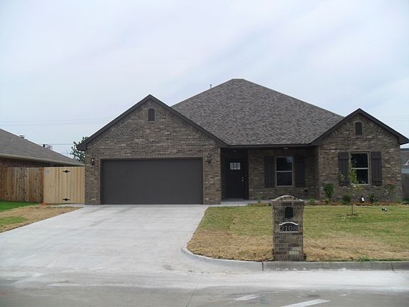 2nd image of 2108 Sunrise Dr