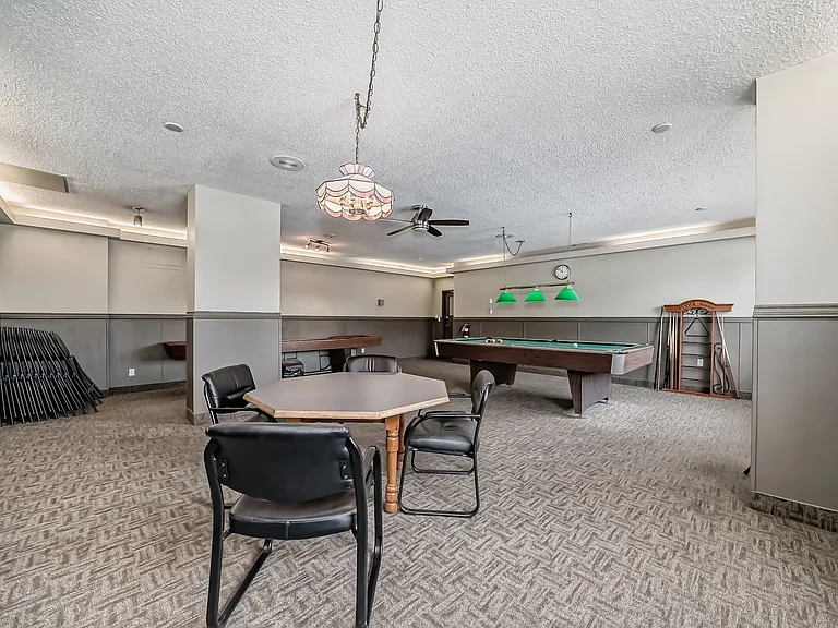 13910 Stony Plain Rd NW — Photo 23