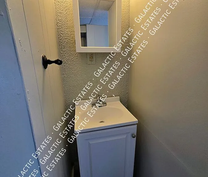 48 Temple St #4 — Photo 9