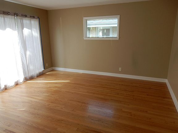 2nd image of 3420 S 26th St #3422