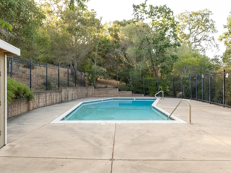 13 Oliva Dr #B — Photo 11
