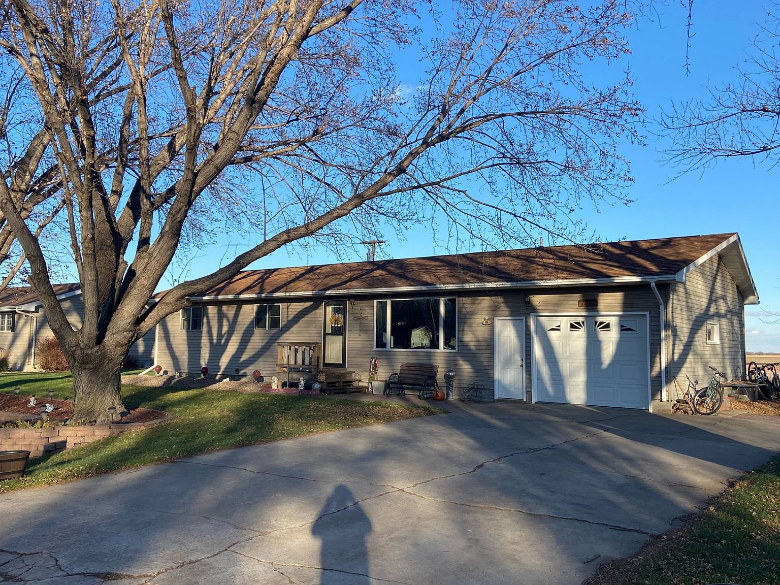 206 S King St, Dimock, SD 57331 Zillow