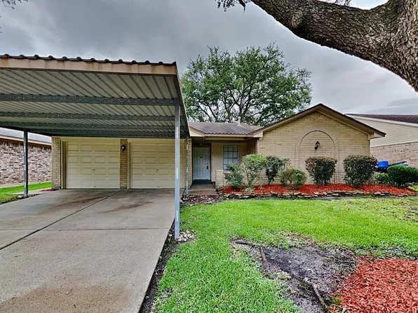 4313 Lariat Dr, Baytown, TX 77521