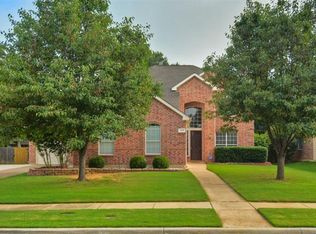 1001 Huntington Trl, Mansfield, TX 76063