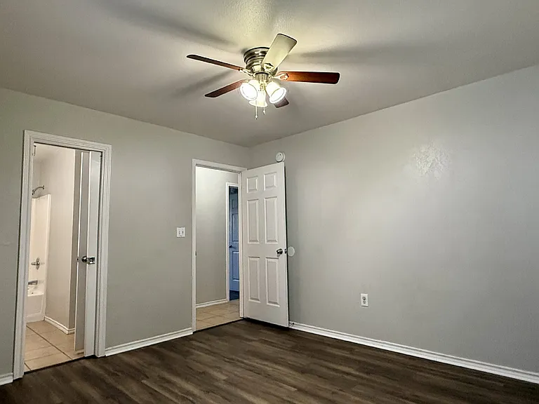 304 N Brentwood Ave #B — Photo 13