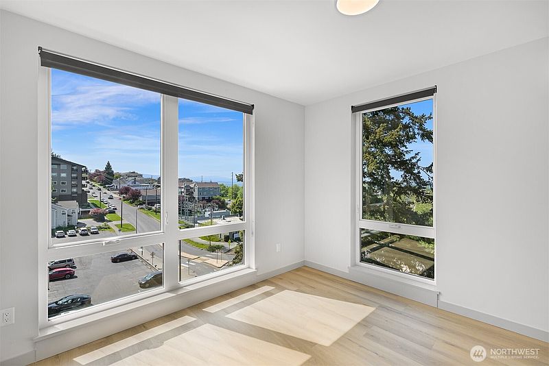 3rd image of 820 N State Street #611