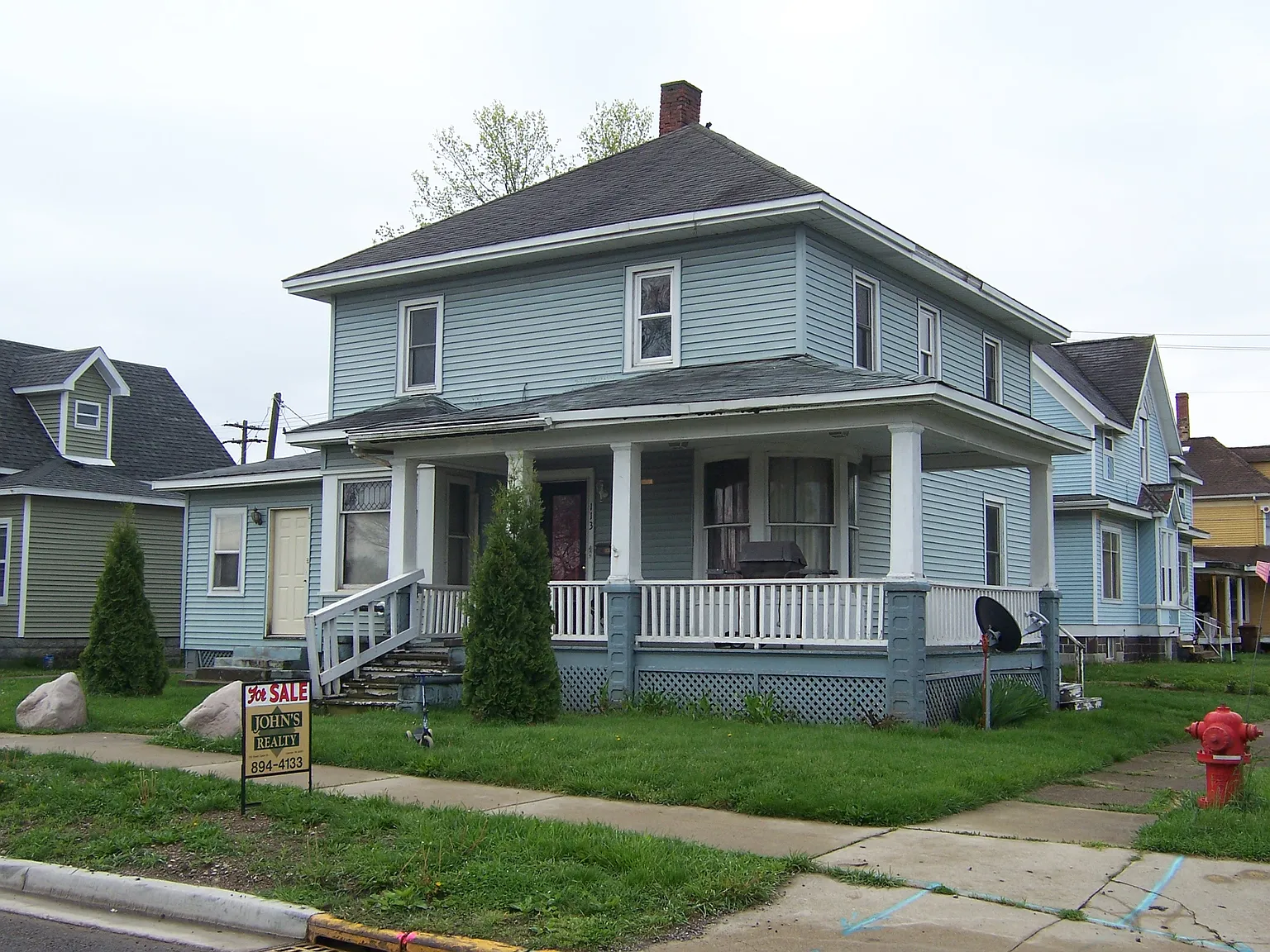 113 Lincolnway W photo 1
