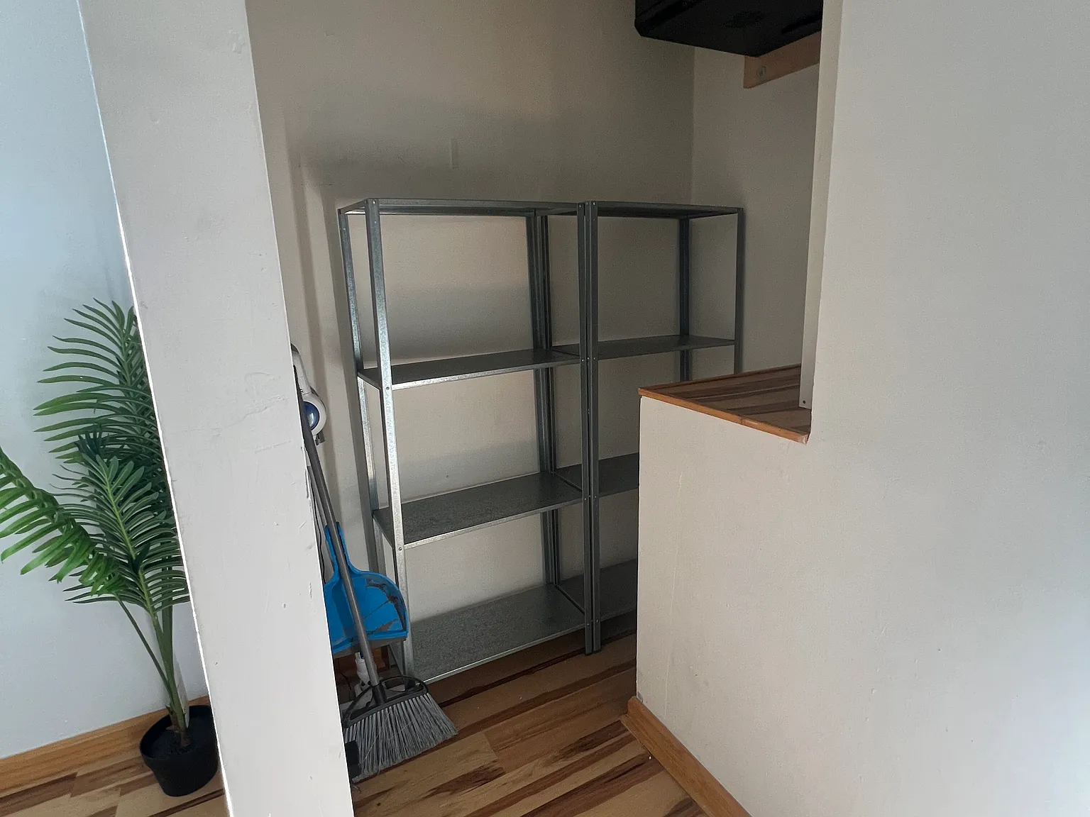 3 bed, 675 sqft, $1,600 — Photo 2