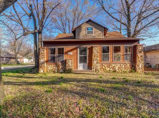 2157 W Wall St, Springfield, MO 65802