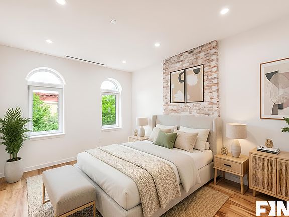 4th image of 382 Chauncey St #2F