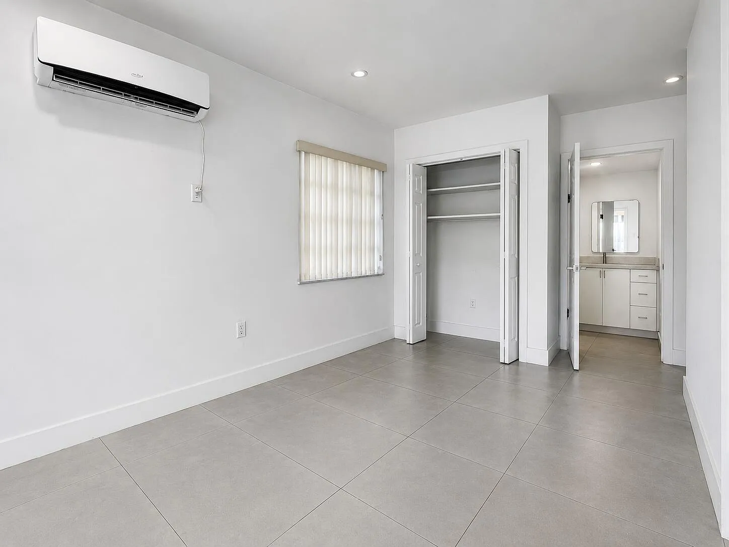 2 bed, 1.0 bath, 850 sqft, $2,150 — Photo 3