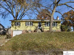 904 Lemay Dr, Bellevue, NE 68005