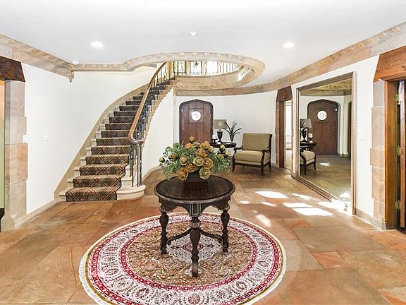 3rd image of 17250 Parkland Dr