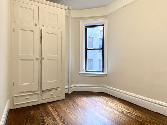 5th image of 189 Claremont Ave #Dd