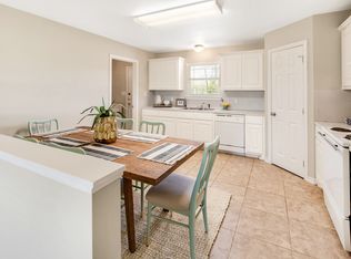 9937 Riskys Ranch Dr, College Station, TX 77845