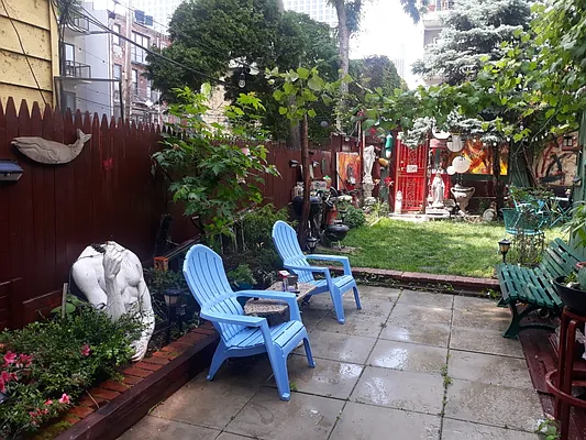 Rented by Realty Collective | media 13