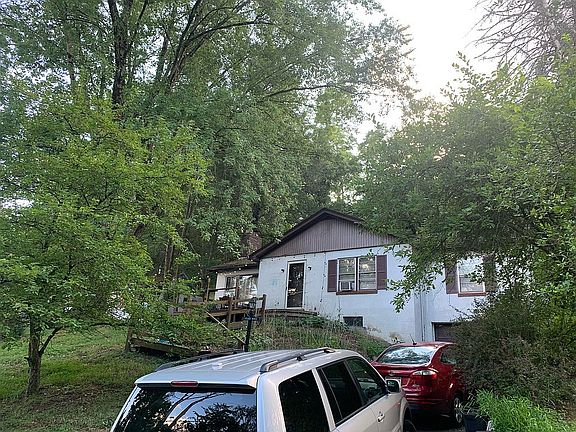 3rd image of 1 Upland Dr