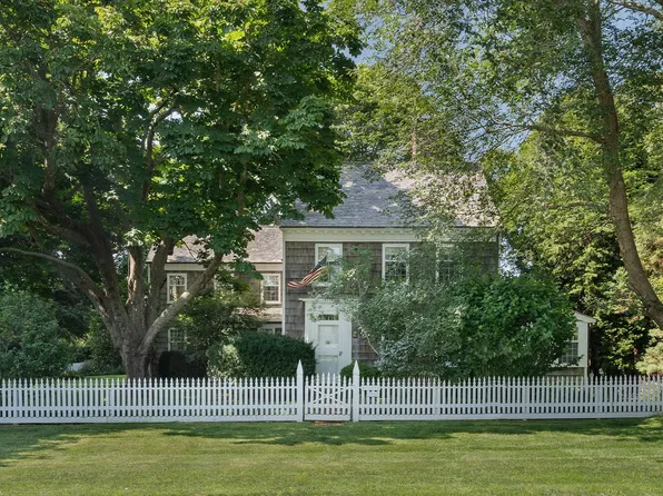 700 Hedges Ln, Sagaponack, NY 11962