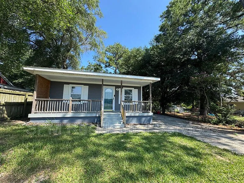 331 Cape Fear Blvd