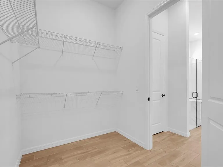 10393 Park Estates Ave — Photo 24